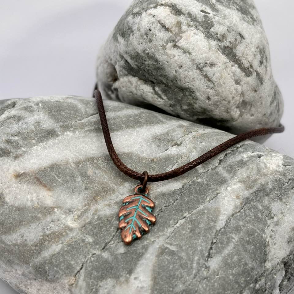 Patina leaf antique copper pendant necklace