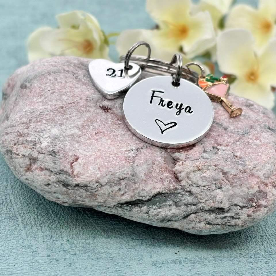 Girls 21st Birthday Gift, 21st Personalised Birthday Keyring for Her, Name Keyring