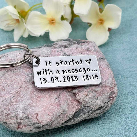 'It Started With A MESSAGE' Couple's Keyring