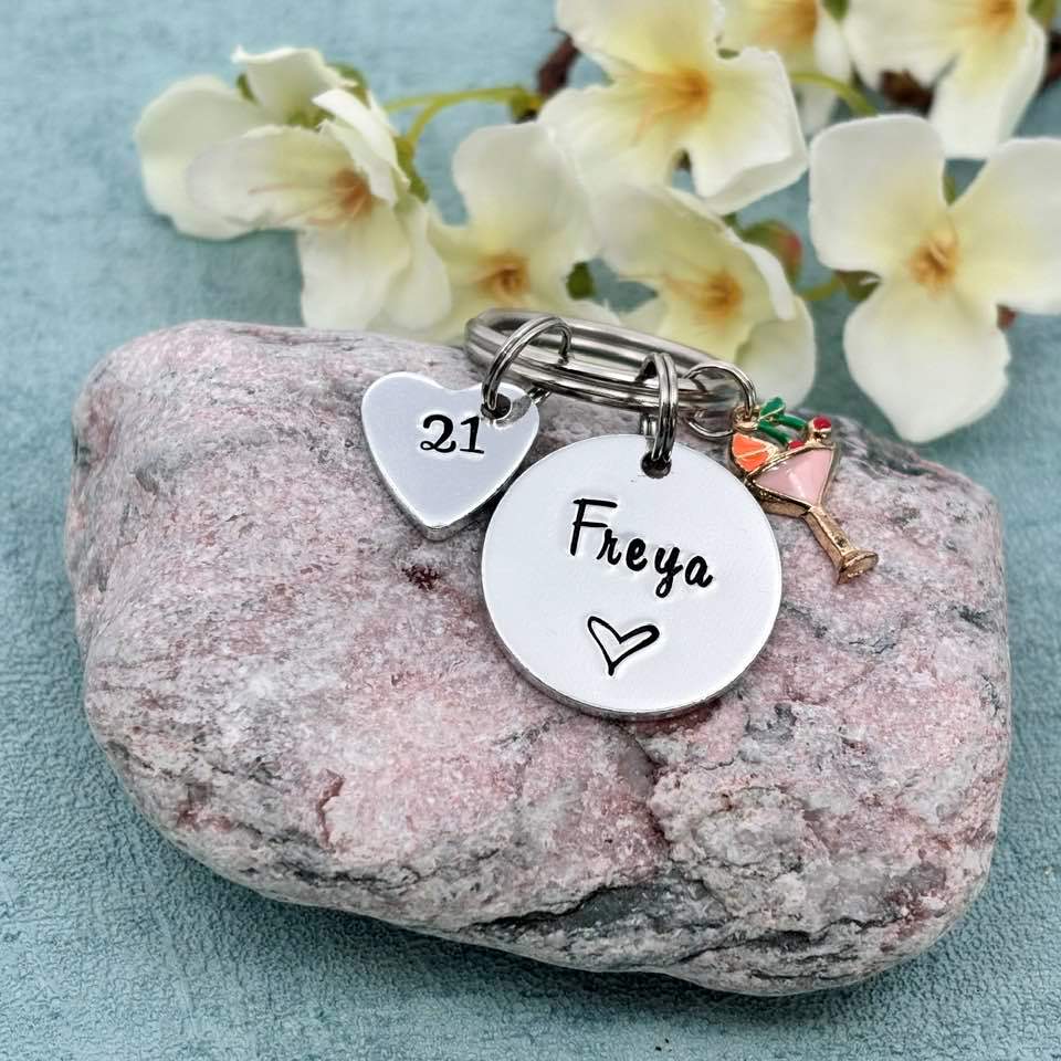 Girls 21st Birthday Gift, 21st Personalised Birthday Keyring for Her, Name Keyring