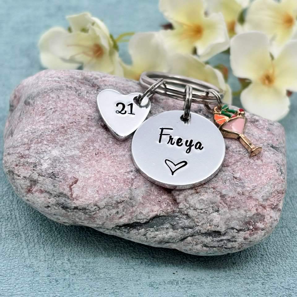 Girls 21st Birthday Gift, 21st Personalised Birthday Keyring for Her, Name Keyring