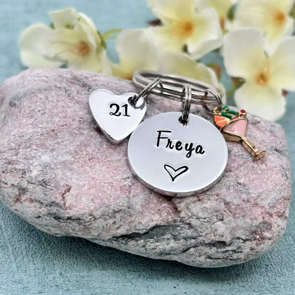 Girls 21st Birthday Gift, 21st Personalised Birthday Keyring for Her, Name Keyring