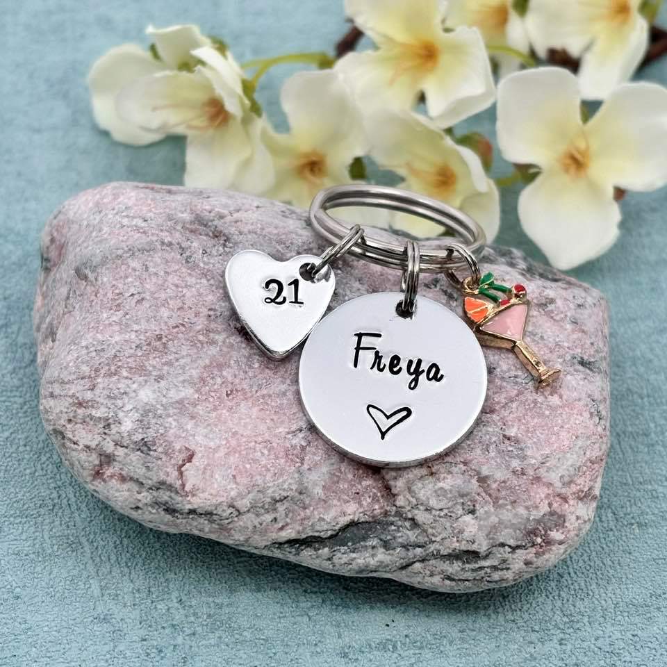 Girls 21st Birthday Gift, 21st Personalised Birthday Keyring for Her, Name Keyring