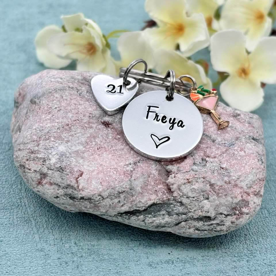 Girls 21st Birthday Gift, 21st Personalised Birthday Keyring for Her, Name Keyring