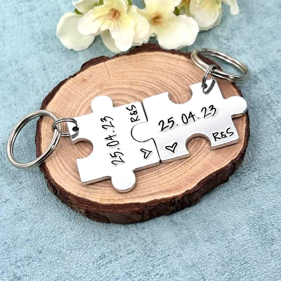 Special Date Couple's Puzzle Keyring Set