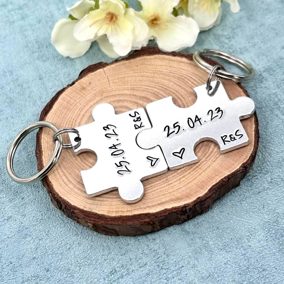 Special Date Couple's Puzzle Keyring Set