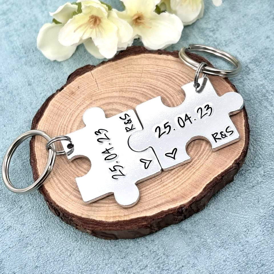 Special Date Couple's Puzzle Keyring Set