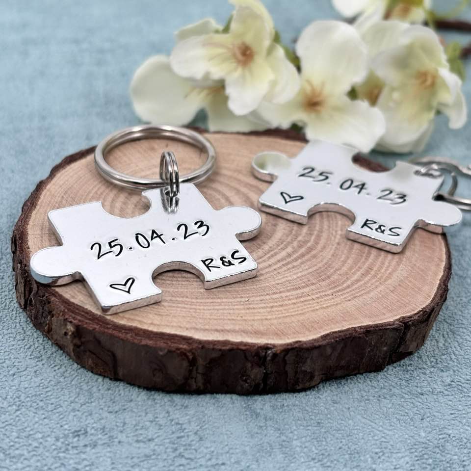 Special Date Couple's Puzzle Keyring Set