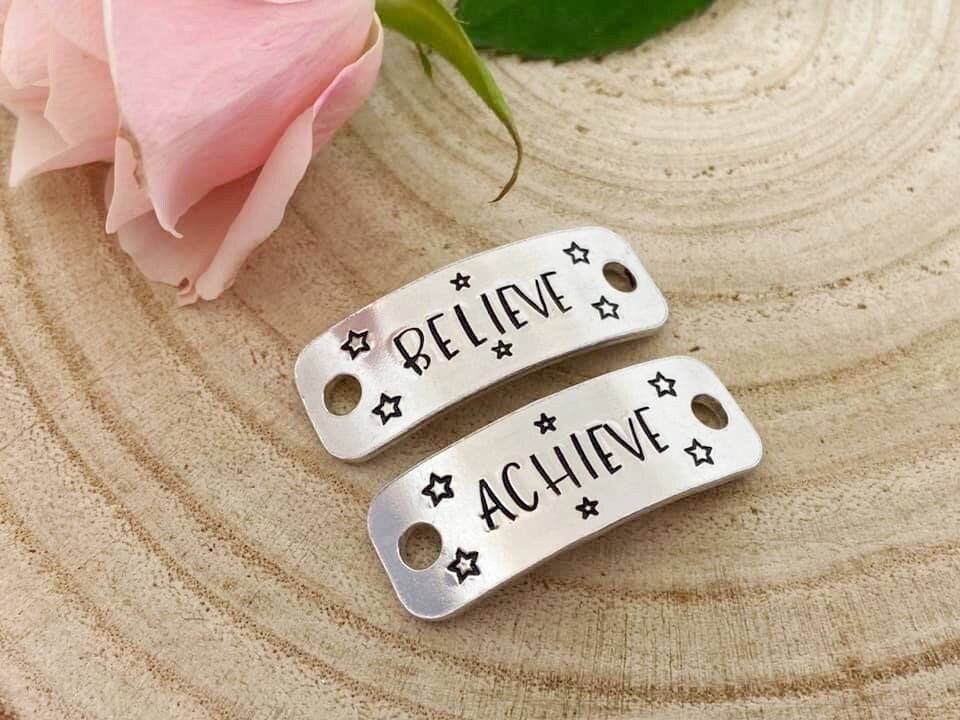 'Believe Achieve' Trainer Tags