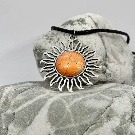 Sun cabochon pendant necklace