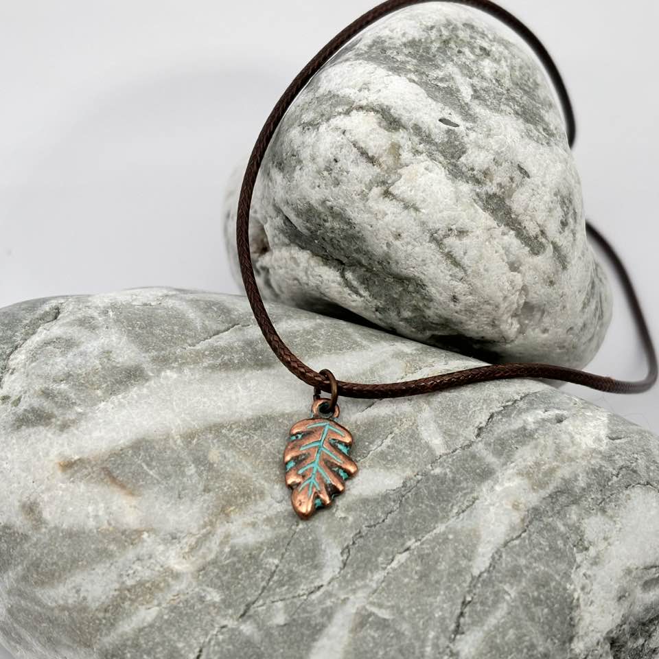 Patina leaf antique copper pendant necklace
