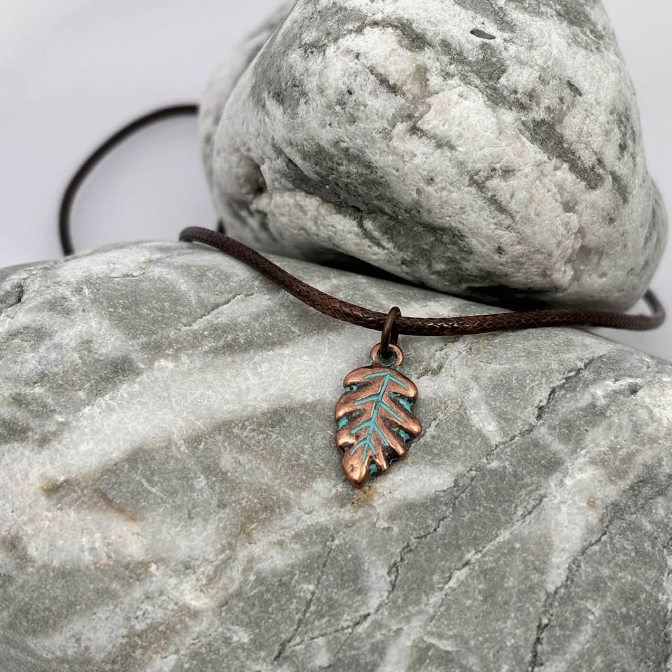 Patina leaf antique copper pendant necklace