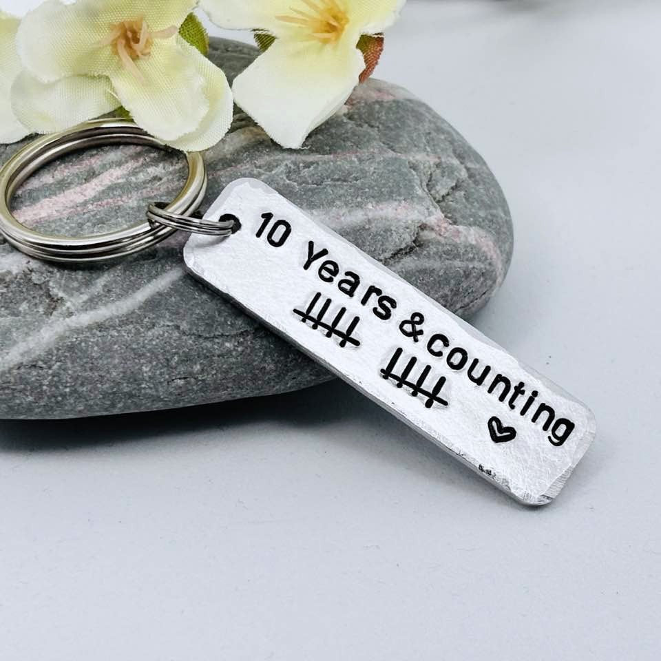 10th Anniversary Aluminium Keyring, Tally Mark Gift, 10 Years Wedding Keepsake for Husband or Wife