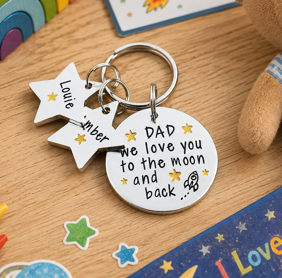'Daddy I Love You To The Moon and Back' Keyring