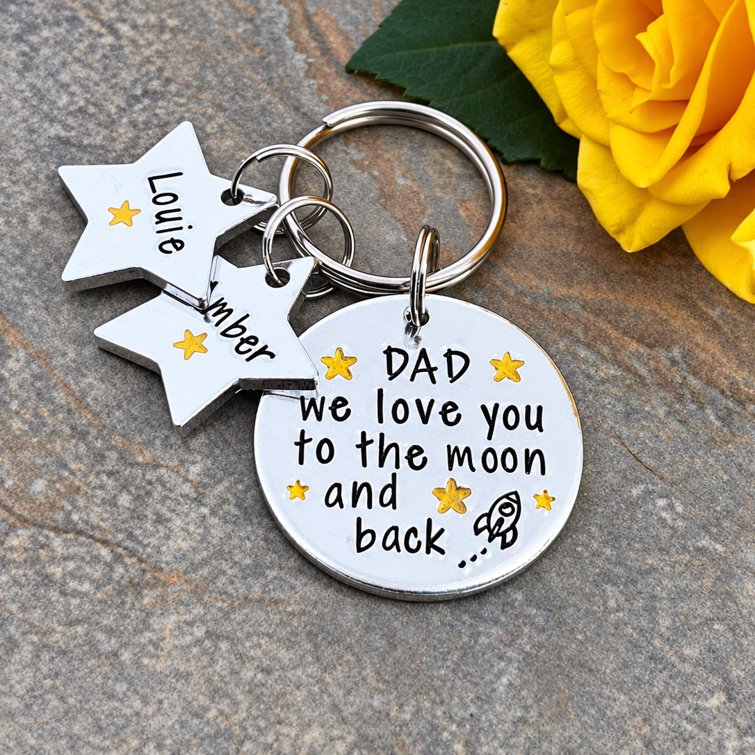 'Daddy I Love You To The Moon and Back' Keyring