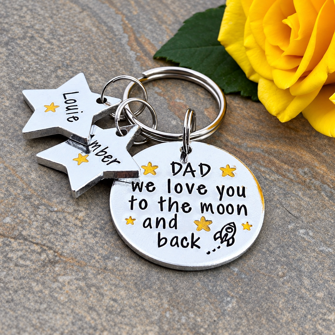 'Daddy I Love You To The Moon and Back' Keyring